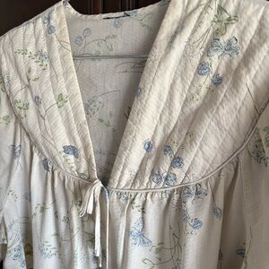 Vintage White & Blue Floral Print Snap Up Nightgown size 3X